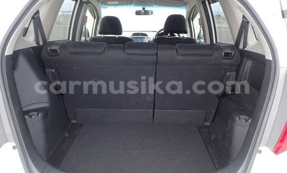 Buy Used Honda Fit White Car in Beitbridge in Matabeleland South Buy Used Honda Fit White Car in Beitbridge in Matabeleland South