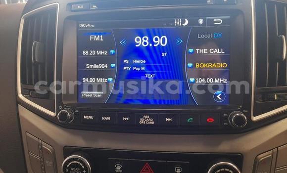 Buy Used Hyundai H1 White Car in Beitbridge in Matabeleland South Buy Used Hyundai H1 White Car in Beitbridge in Matabeleland South