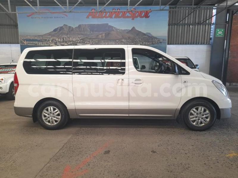 Big with watermark hyundai h1 matabeleland south beitbridge 33060