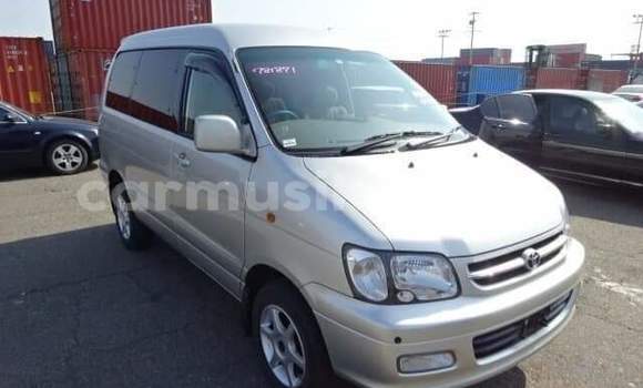 Buy Used Toyota Noah Silver Car in Beitbridge in Matabeleland South Buy Used Toyota Noah Silver Car in Beitbridge in Matabeleland South