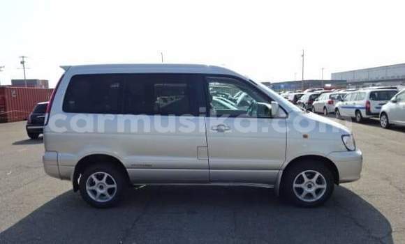 Buy Used Toyota Noah Silver Car in Beitbridge in Matabeleland South Buy Used Toyota Noah Silver Car in Beitbridge in Matabeleland South