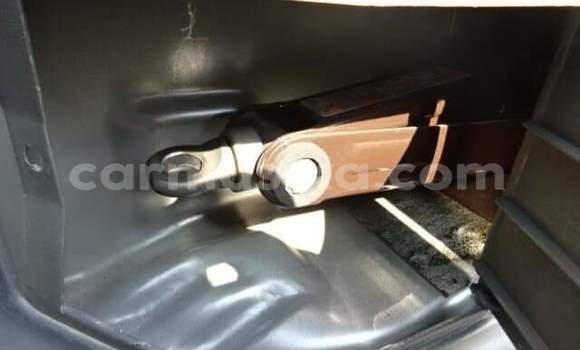 Buy Used Toyota Noah Silver Car in Beitbridge in Matabeleland South Buy Used Toyota Noah Silver Car in Beitbridge in Matabeleland South