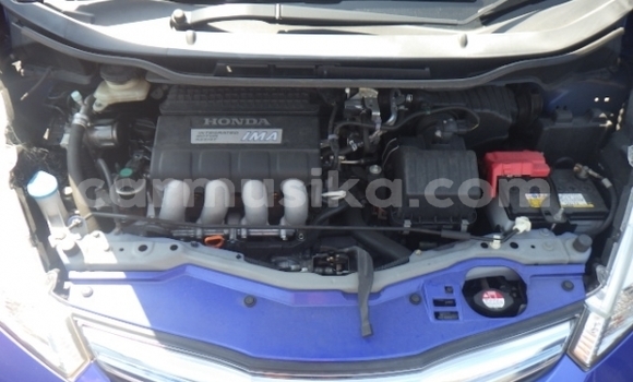 Buy Used Honda Fit Blue Car in Beitbridge in Matabeleland South Buy Used Honda Fit Blue Car in Beitbridge in Matabeleland South