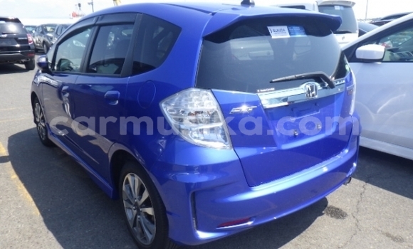 Buy Used Honda Fit Blue Car in Beitbridge in Matabeleland South Buy Used Honda Fit Blue Car in Beitbridge in Matabeleland South