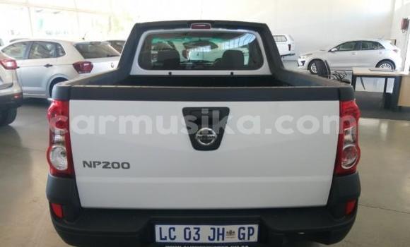 Acheter Occasion Voiture Nissan NV200 Blanc à Beitbridge, Matabeleland South Acheter Occasion Voiture Nissan NV200 Blanc à Beitbridge, Matabeleland South