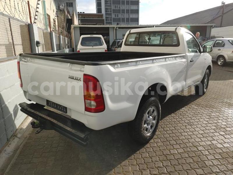 Big with watermark toyota hilux matabeleland south beitbridge 33071