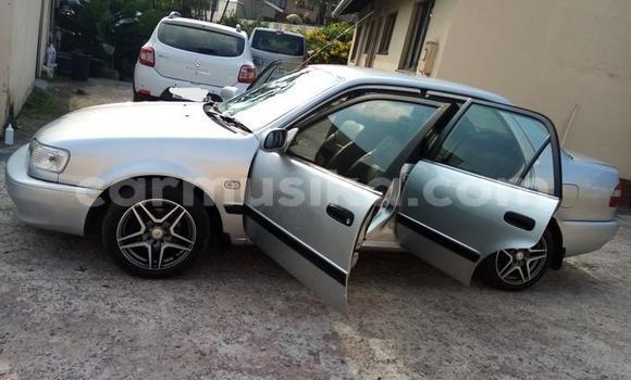 Acheter Occasion Voiture Toyota Corolla II Gris à Beitbridge, Matabeleland South Acheter Occasion Voiture Toyota Corolla II Gris à Beitbridge, Matabeleland South
