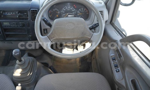 Nunua Ilio tumika Toyota Dyna Nyeupe Lori ndani ya Beitbridge nchini Matabeleland Kusini Nunua Ilio tumika Toyota Dyna Nyeupe Lori ndani ya Beitbridge nchini Matabeleland Kusini