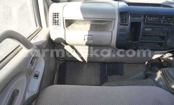 Nunua Ilio tumika Toyota Dyna Nyeupe Lori ndani ya Beitbridge nchini Matabeleland Kusini Nunua Ilio tumika Toyota Dyna Nyeupe Lori ndani ya Beitbridge nchini Matabeleland Kusini