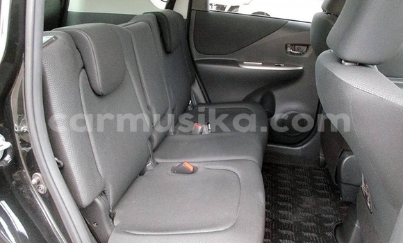 Acheter Occasion Voiture Toyota Ractis Noir à Beitbridge, Matabeleland South Acheter Occasion Voiture Toyota Ractis Noir à Beitbridge, Matabeleland South