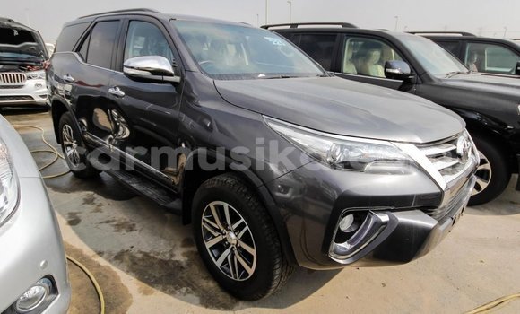 Tenga Imported Toyota Fortuner Zvimwe Mota in Import - Dubai in Harare Tenga Imported Toyota Fortuner Zvimwe Mota in Import - Dubai in Harare