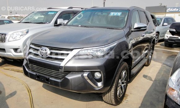 Tenga Imported Toyota Fortuner Zvimwe Mota in Import - Dubai in Harare Tenga Imported Toyota Fortuner Zvimwe Mota in Import - Dubai in Harare