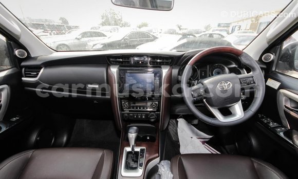 Tenga Imported Toyota Fortuner Zvimwe Mota in Import - Dubai in Harare Tenga Imported Toyota Fortuner Zvimwe Mota in Import - Dubai in Harare