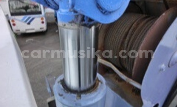 Acheter Occasion Utilitaire Hino 300 Blanc à Beitbridge, Matabeleland South Acheter Occasion Utilitaire Hino 300 Blanc à Beitbridge, Matabeleland South