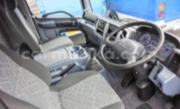 Acheter Occasion Utilitaire Hino 300 Blanc à Beitbridge, Matabeleland South Acheter Occasion Utilitaire Hino 300 Blanc à Beitbridge, Matabeleland South