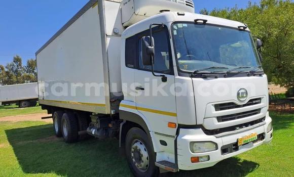 Nunua Ilio tumika Nissan UD Nyingine Lori ndani ya Beitbridge nchini Matabeleland Kusini