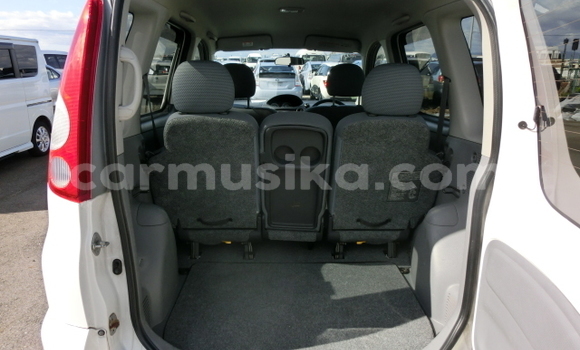 Buy Used Toyota FunCargo Other Car in Beitbridge in Matabeleland South Buy Used Toyota FunCargo Other Car in Beitbridge in Matabeleland South