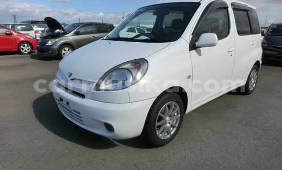 Buy Used Toyota FunCargo Other Car in Beitbridge in Matabeleland South Buy Used Toyota FunCargo Other Car in Beitbridge in Matabeleland South