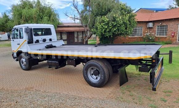 Nunua Ilio tumika Nissan UD Nyingine Lori ndani ya Beitbridge nchini Matabeleland Kusini Nunua Ilio tumika Nissan UD Nyingine Lori ndani ya Beitbridge nchini Matabeleland Kusini