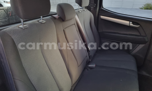 Buy Used Isuzu KB White Car in Beitbridge in Matabeleland South Buy Used Isuzu KB White Car in Beitbridge in Matabeleland South