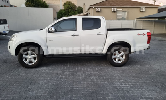 Buy Used Isuzu KB White Car in Beitbridge in Matabeleland South Buy Used Isuzu KB White Car in Beitbridge in Matabeleland South