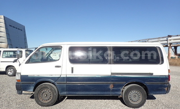 Buy Used Toyota Hiace Other Car in Beitbridge in Matabeleland South Buy Used Toyota Hiace Other Car in Beitbridge in Matabeleland South