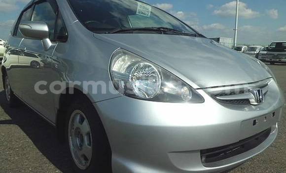 Nunua Ilio tumika Honda Fit Fedha Gari ndani ya Beitbridge nchini Matabeleland Kusini