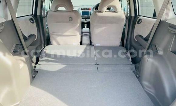 Buy Used Honda Fit White Car in Beitbridge in Matabeleland South Buy Used Honda Fit White Car in Beitbridge in Matabeleland South
