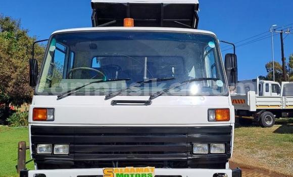 Buy Used Nissan UD White Truck in Beitbridge in Matabeleland South Buy Used Nissan UD White Truck in Beitbridge in Matabeleland South