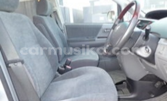 Nunua Ilio tumika Toyota Noah Fedha Gari ndani ya Beitbridge nchini Matabeleland Kusini Nunua Ilio tumika Toyota Noah Fedha Gari ndani ya Beitbridge nchini Matabeleland Kusini