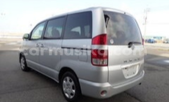 Nunua Ilio tumika Toyota Noah Fedha Gari ndani ya Beitbridge nchini Matabeleland Kusini Nunua Ilio tumika Toyota Noah Fedha Gari ndani ya Beitbridge nchini Matabeleland Kusini