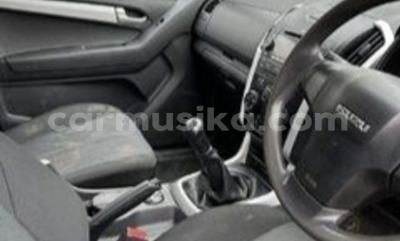 Acheter Occasion Voiture Isuzu D–MAX Gris à Beitbridge, Matabeleland South Acheter Occasion Voiture Isuzu D–MAX Gris à Beitbridge, Matabeleland South