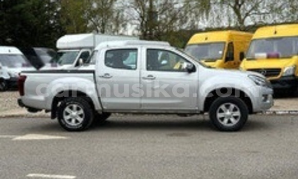 Acheter Occasion Voiture Isuzu D–MAX Gris à Beitbridge, Matabeleland South Acheter Occasion Voiture Isuzu D–MAX Gris à Beitbridge, Matabeleland South