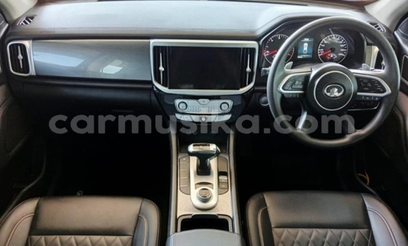 Buy Used Toyota Hilux Red Car in Beitbridge in Matabeleland South Buy Used Toyota Hilux Red Car in Beitbridge in Matabeleland South