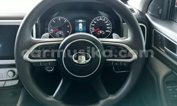 Buy Used Toyota Hilux Red Car in Beitbridge in Matabeleland South Buy Used Toyota Hilux Red Car in Beitbridge in Matabeleland South