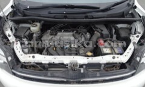 Acheter Occasion Voiture Toyota Voxy Blanc à Beitbridge, Matabeleland South Acheter Occasion Voiture Toyota Voxy Blanc à Beitbridge, Matabeleland South