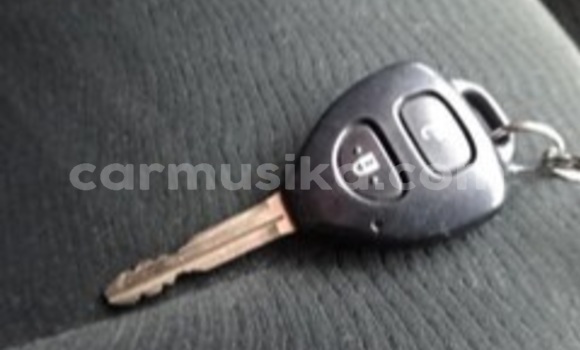 Acheter Occasion Voiture Toyota Voxy Blanc à Beitbridge, Matabeleland South Acheter Occasion Voiture Toyota Voxy Blanc à Beitbridge, Matabeleland South