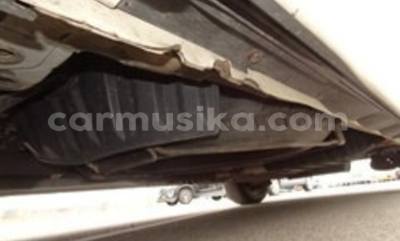 Acheter Occasion Voiture Toyota Voxy Blanc à Beitbridge, Matabeleland South Acheter Occasion Voiture Toyota Voxy Blanc à Beitbridge, Matabeleland South