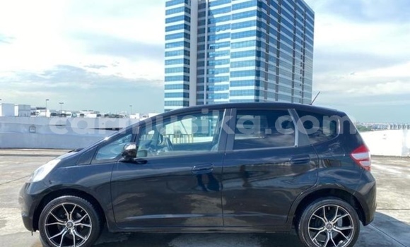 Nunua Ilio tumika Honda Fit Nyeusi Gari ndani ya Beitbridge nchini Matabeleland Kusini Nunua Ilio tumika Honda Fit Nyeusi Gari ndani ya Beitbridge nchini Matabeleland Kusini