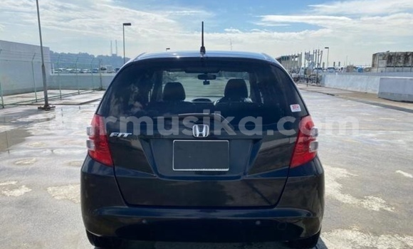 Nunua Ilio tumika Honda Fit Nyeusi Gari ndani ya Beitbridge nchini Matabeleland Kusini Nunua Ilio tumika Honda Fit Nyeusi Gari ndani ya Beitbridge nchini Matabeleland Kusini