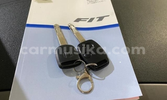 Nunua Ilio tumika Honda Fit Nyeusi Gari ndani ya Beitbridge nchini Matabeleland Kusini Nunua Ilio tumika Honda Fit Nyeusi Gari ndani ya Beitbridge nchini Matabeleland Kusini