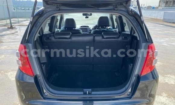 Nunua Ilio tumika Honda Fit Nyeusi Gari ndani ya Beitbridge nchini Matabeleland Kusini Nunua Ilio tumika Honda Fit Nyeusi Gari ndani ya Beitbridge nchini Matabeleland Kusini