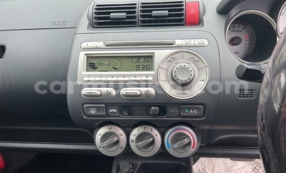 Acheter Occasion Voiture Honda Fit Blanc à Beitbridge, Matabeleland South Acheter Occasion Voiture Honda Fit Blanc à Beitbridge, Matabeleland South