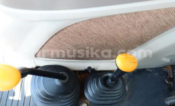 Tenga Tsaru Toyota DA Bhuruu Rori in Beitbridge in Matabeleland South Tenga Tsaru Toyota DA Bhuruu Rori in Beitbridge in Matabeleland South