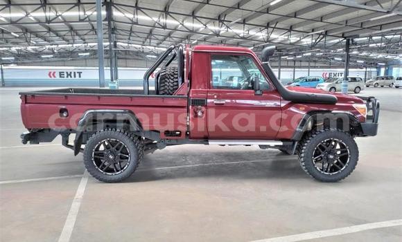 Acheter Occasion Voiture Toyota Land Cruiser Rouge à Beitbridge, Matabeleland South