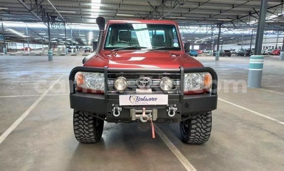 Nunua Ilio tumika Toyota Land Cruiser Nyekundu Gari ndani ya Beitbridge nchini Matabeleland Kusini Nunua Ilio tumika Toyota Land Cruiser Nyekundu Gari ndani ya Beitbridge nchini Matabeleland Kusini