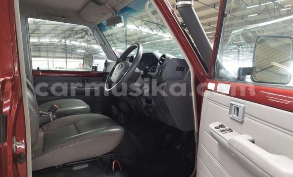 Nunua Ilio tumika Toyota Land Cruiser Nyekundu Gari ndani ya Beitbridge nchini Matabeleland Kusini Nunua Ilio tumika Toyota Land Cruiser Nyekundu Gari ndani ya Beitbridge nchini Matabeleland Kusini