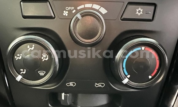 Nunua Ilio tumika Isuzu D–MAX Nyekundu Gari ndani ya Beitbridge nchini Matabeleland Kusini Nunua Ilio tumika Isuzu D–MAX Nyekundu Gari ndani ya Beitbridge nchini Matabeleland Kusini