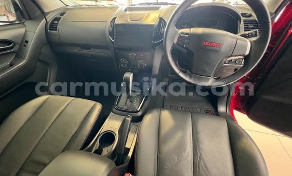 Nunua Ilio tumika Isuzu D–MAX Nyekundu Gari ndani ya Beitbridge nchini Matabeleland Kusini Nunua Ilio tumika Isuzu D–MAX Nyekundu Gari ndani ya Beitbridge nchini Matabeleland Kusini