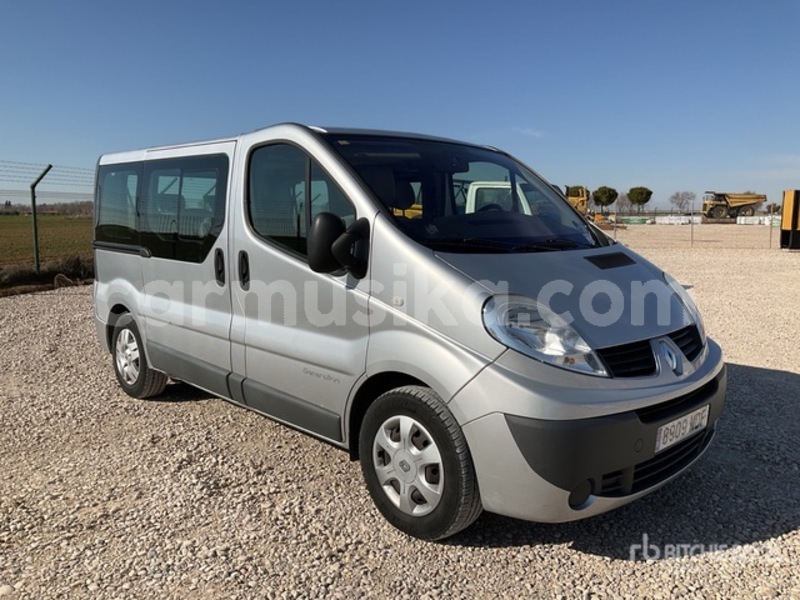 Big with watermark renault trafic matabeleland south beitbridge 33151